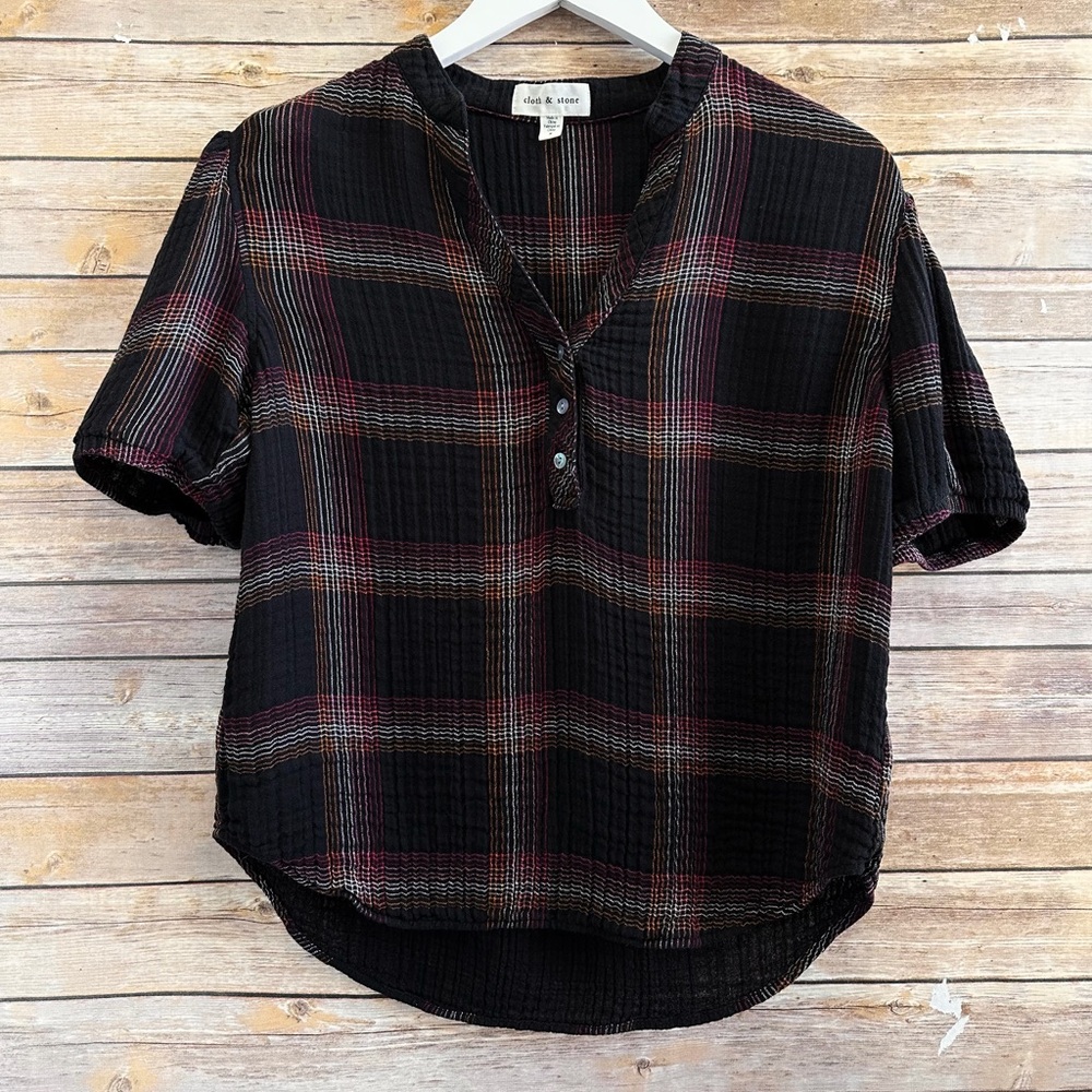 Cloth & Stone Top Women’s Size Small Black Plaid Gauzy Short Sleeve